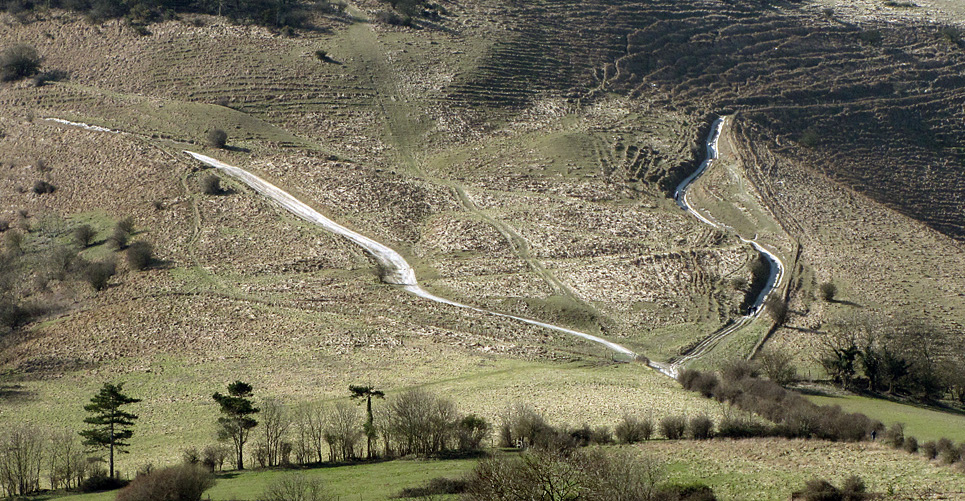 Sunday March 8th (2009) two chalky paths align=