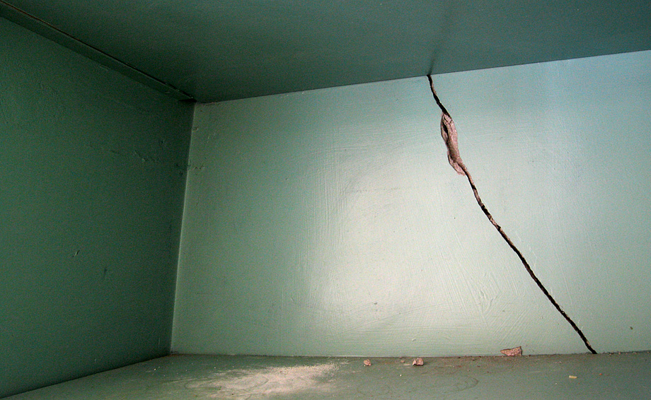 Saturday June 28th (2008) cracked cupboard align=