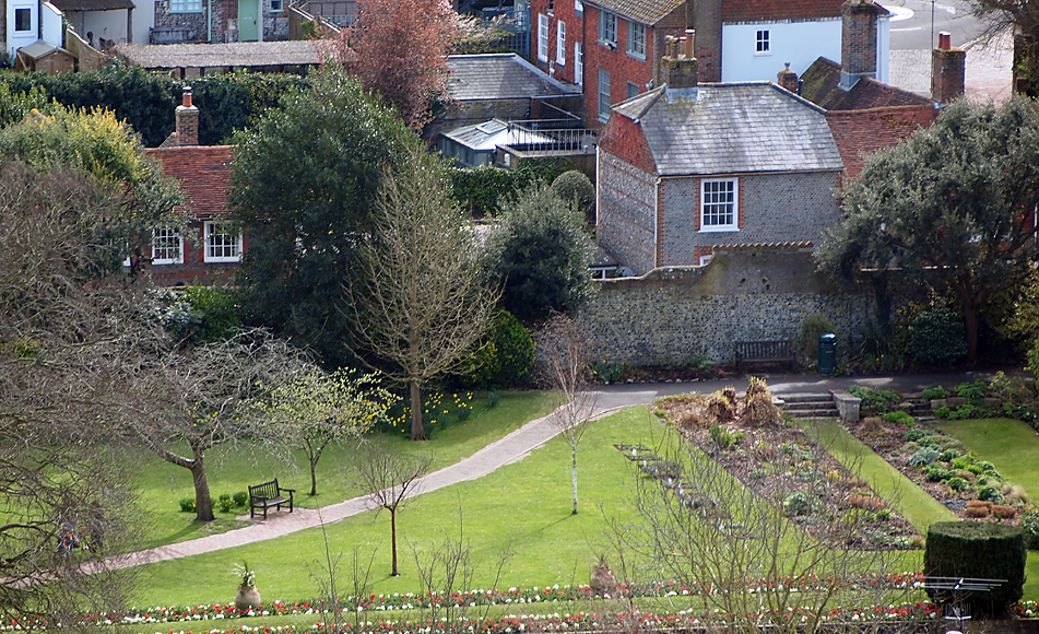 Tuesday March 25th (2014) grange gardens align=