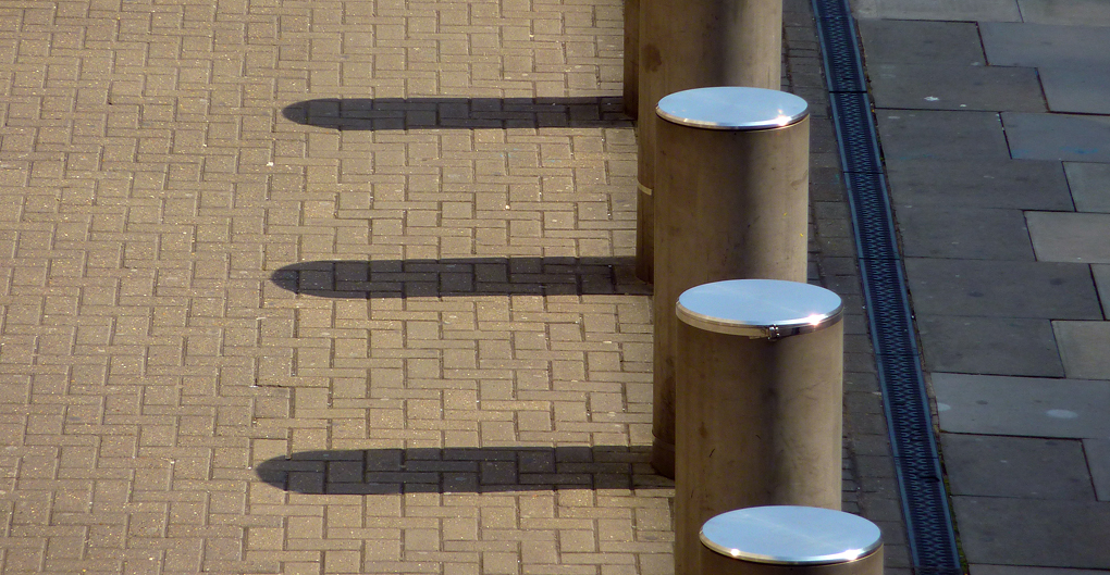 Tuesday April 29th (2014) street bollards align=