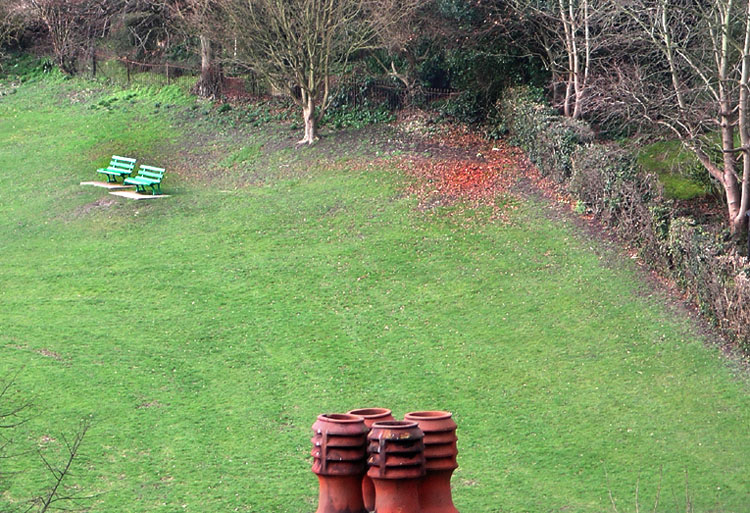 Tuesday February 28th (2006) two benches, four chimneys align=