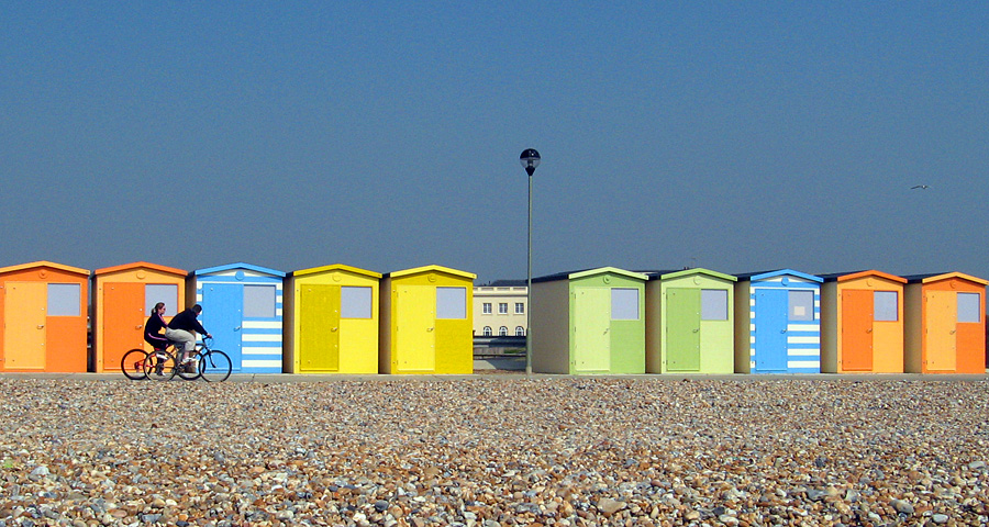 Sunday April 1st (2007) seaford's new beach huts align=