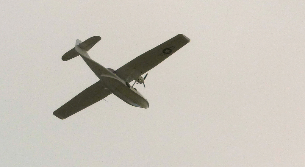 Friday August 29th (2014) I looked up and saw a flying boat align=