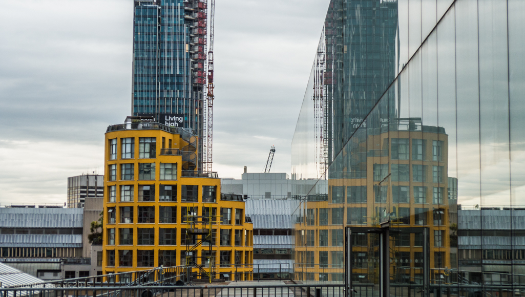 Wednesday July 22nd (2015) reflected in the tate align=