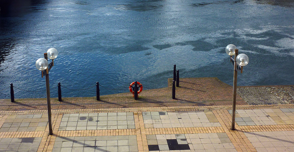 Tuesday March 18th (2014) the thames at kingston align=