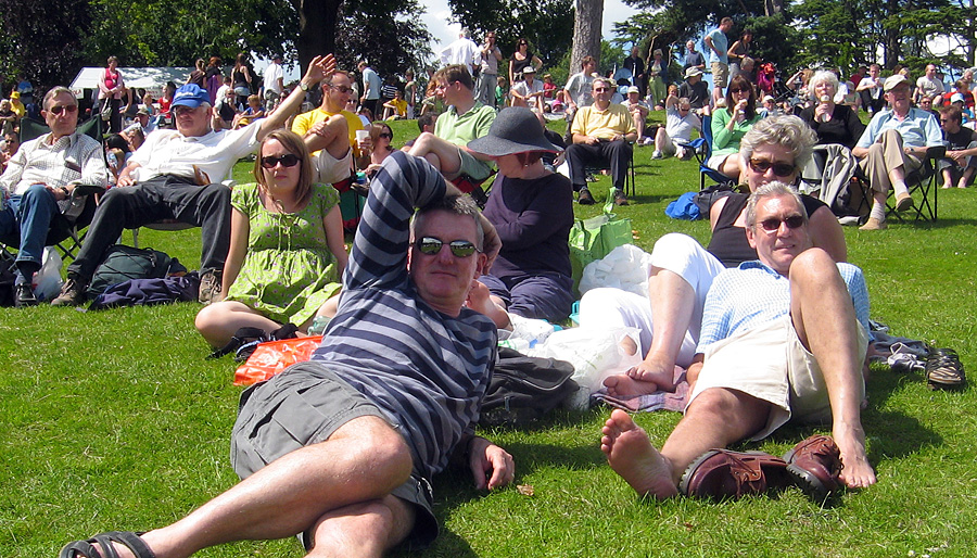 Saturday July 7th (2007) watching the big screen align=