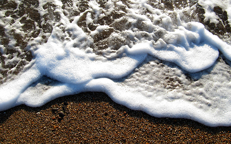 Thursday December 21st (2006) sea foam align=