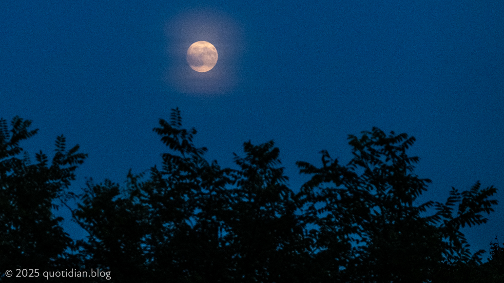 Saturday September 6th (2025) moon