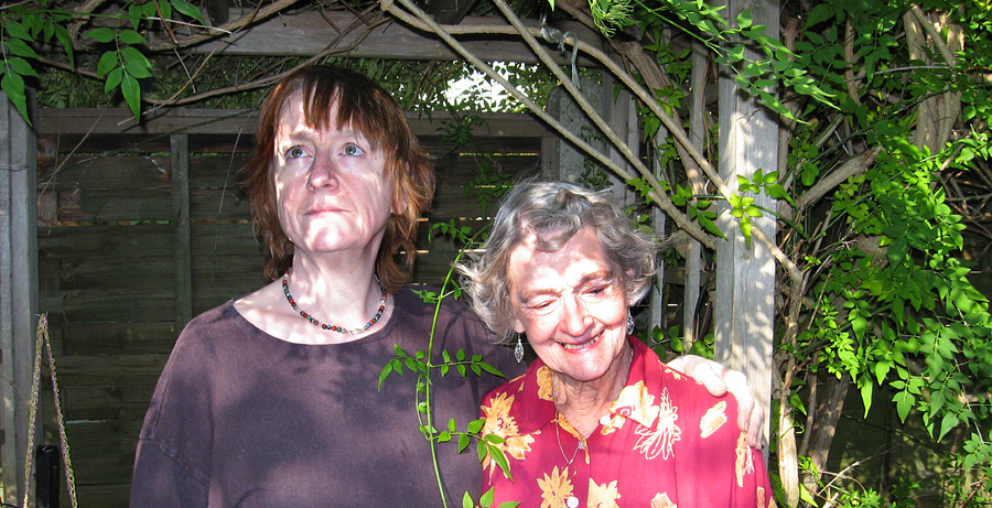 Sunday October 8th (2006) lucy, pat and jasmine align=