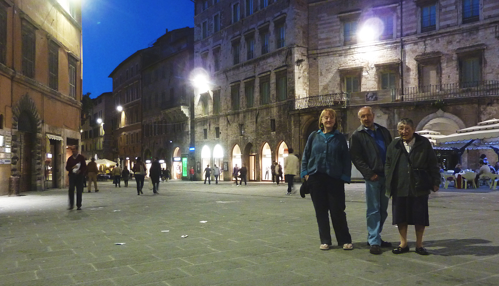Tuesday May 1st (2012) in the corso vannucci align=