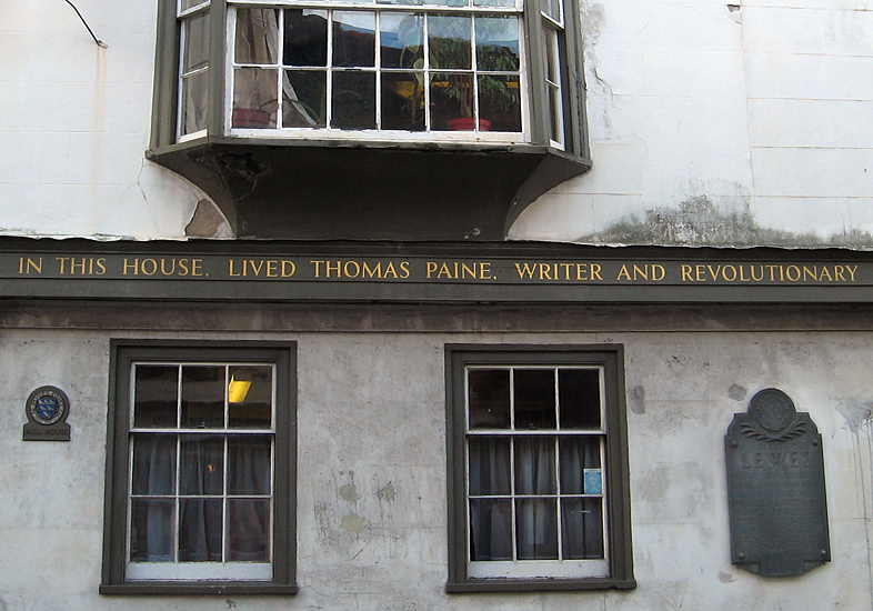 Tuesday October 16th (2007) tom paine's house align=