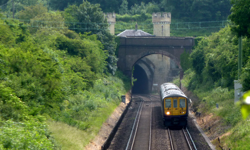 Friday June 21st (2013) FCC class 319 up train align=