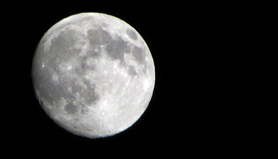 Tuesday November 11th (2008) 97 percent waxing gibbous align=