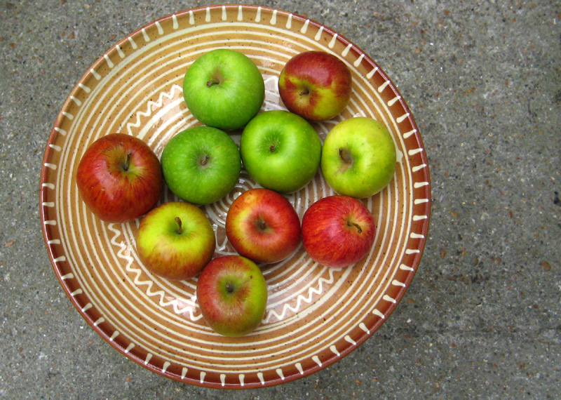 Thursday July 20th (2006) apples align=