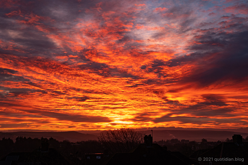 Monday December 6th (2021) this morning's light show align=