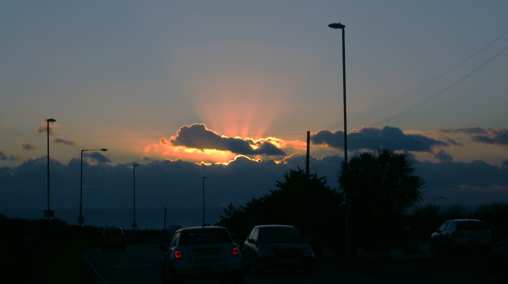 Monday December 8th (2014) peacehaven skies align=