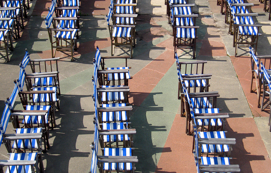 Wednesday August 1st (2007) empty chairs align=