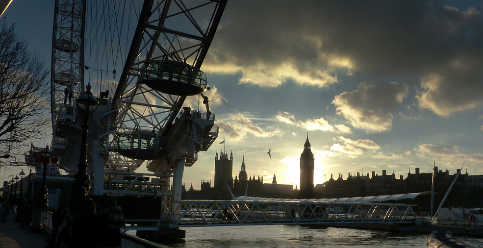 Saturday January 8th (2011) behind big ben align=