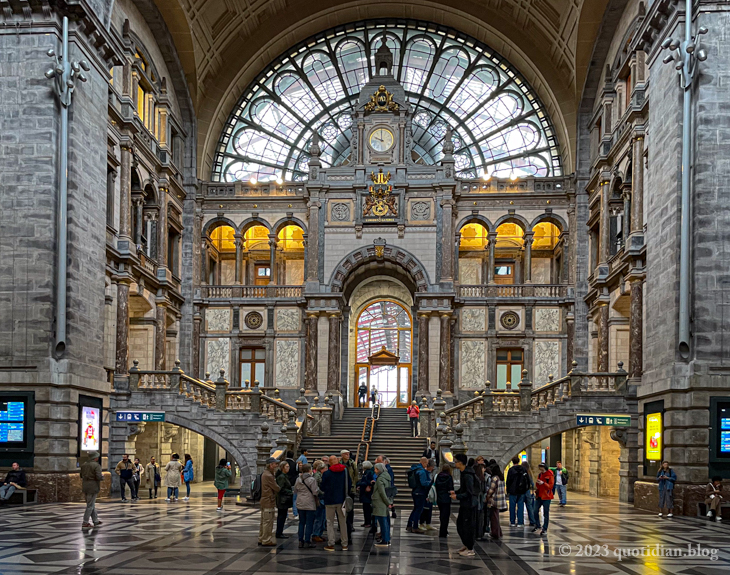 Monday September 18th (2023) antwerp centraal station align=