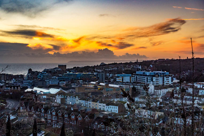 Wednesday December 13th (2017) sunset over hastings align=