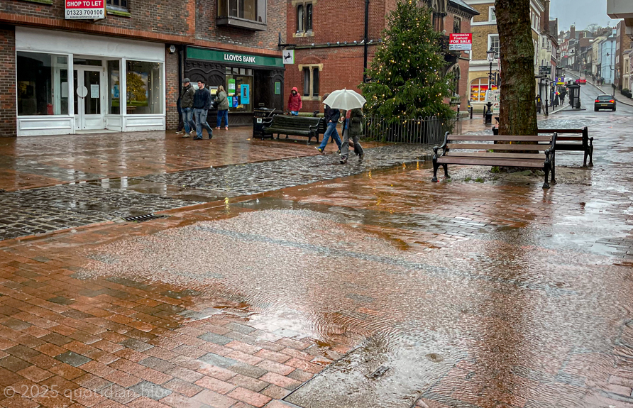 Thursday December 18th (2025) dismal weather